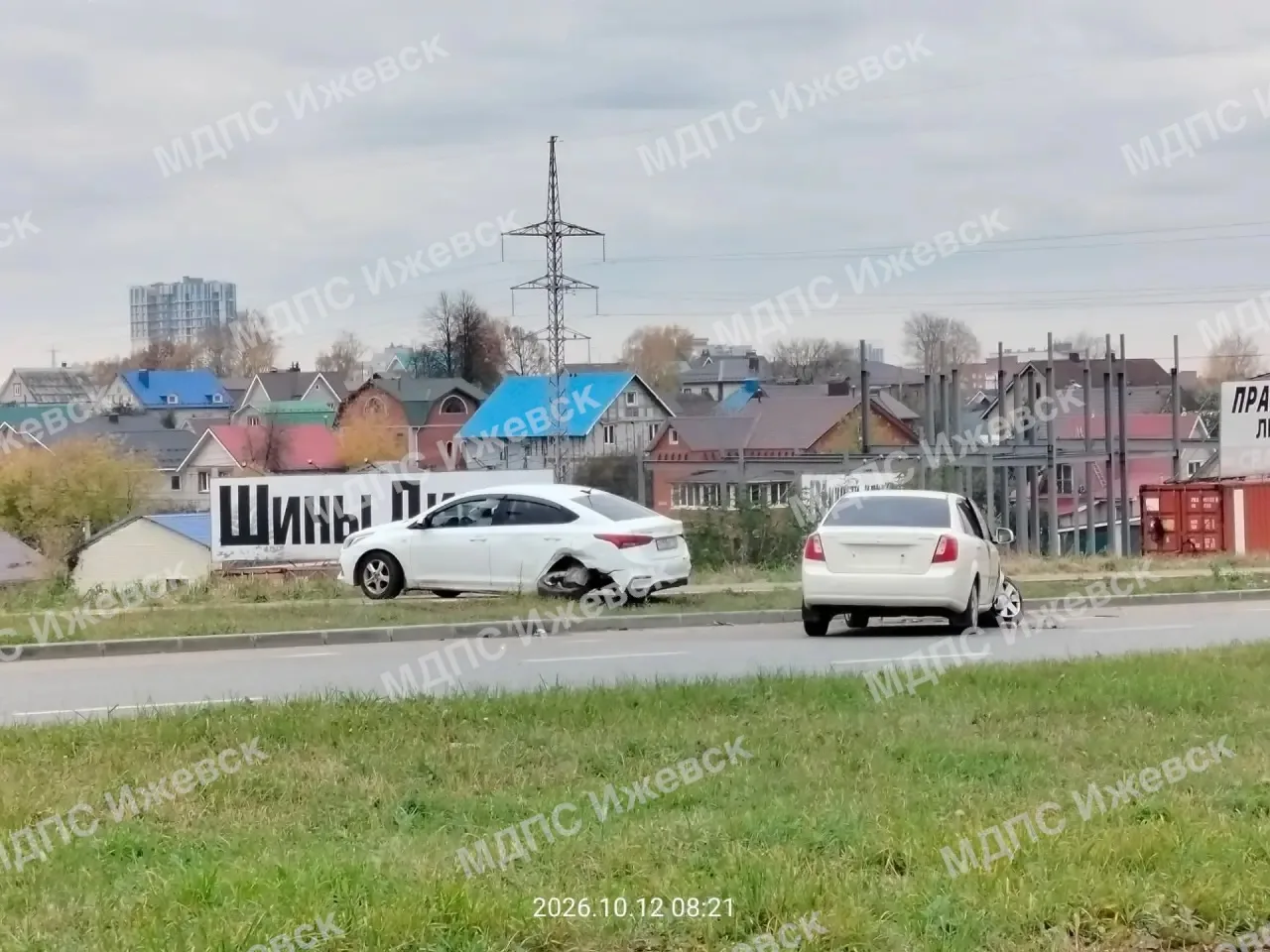 Перед клубом 10,в сторону Италмаса, ДТП, 2 полосы занял