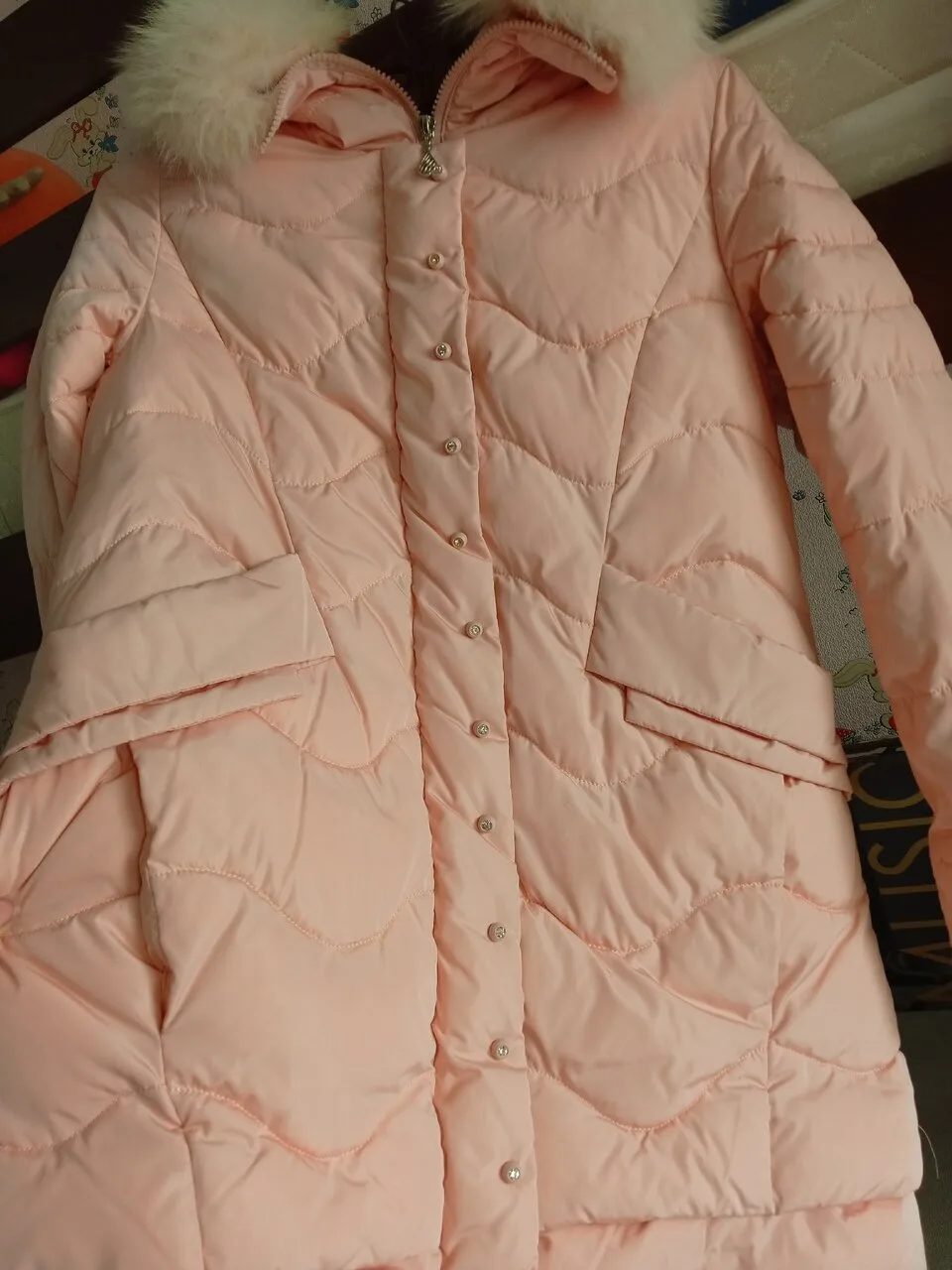 Продам пуховики и экошубу: 2500–3000 р.