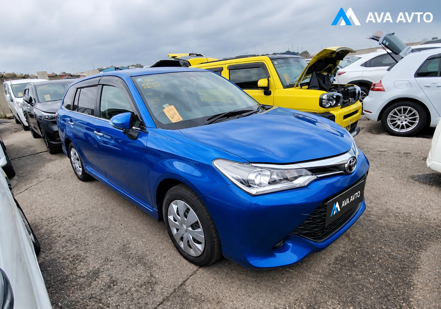 TOYOTA COROLLA FIELDER  - полноприводный зверь в кузове цвета моря в солнечный день!