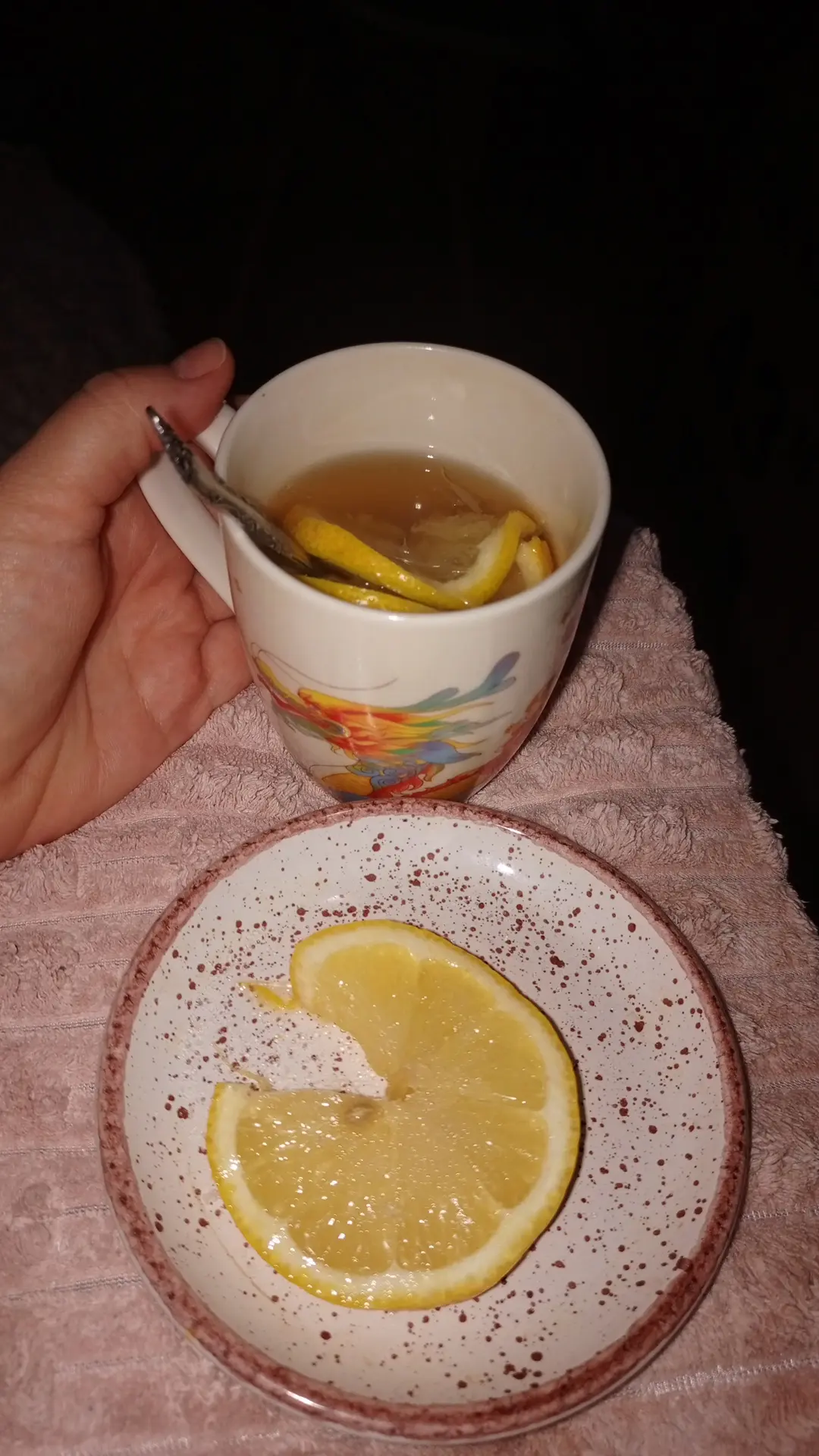 Заболела 🥺 чай с лимоном + Липосомальный Витамин С, надо срочно живицу заказать, она м...