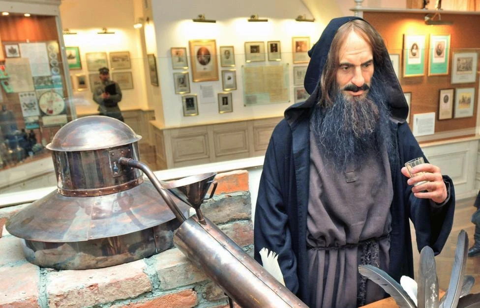 10 октября 1503 года монахами Кремля впервые была получена русская водка.