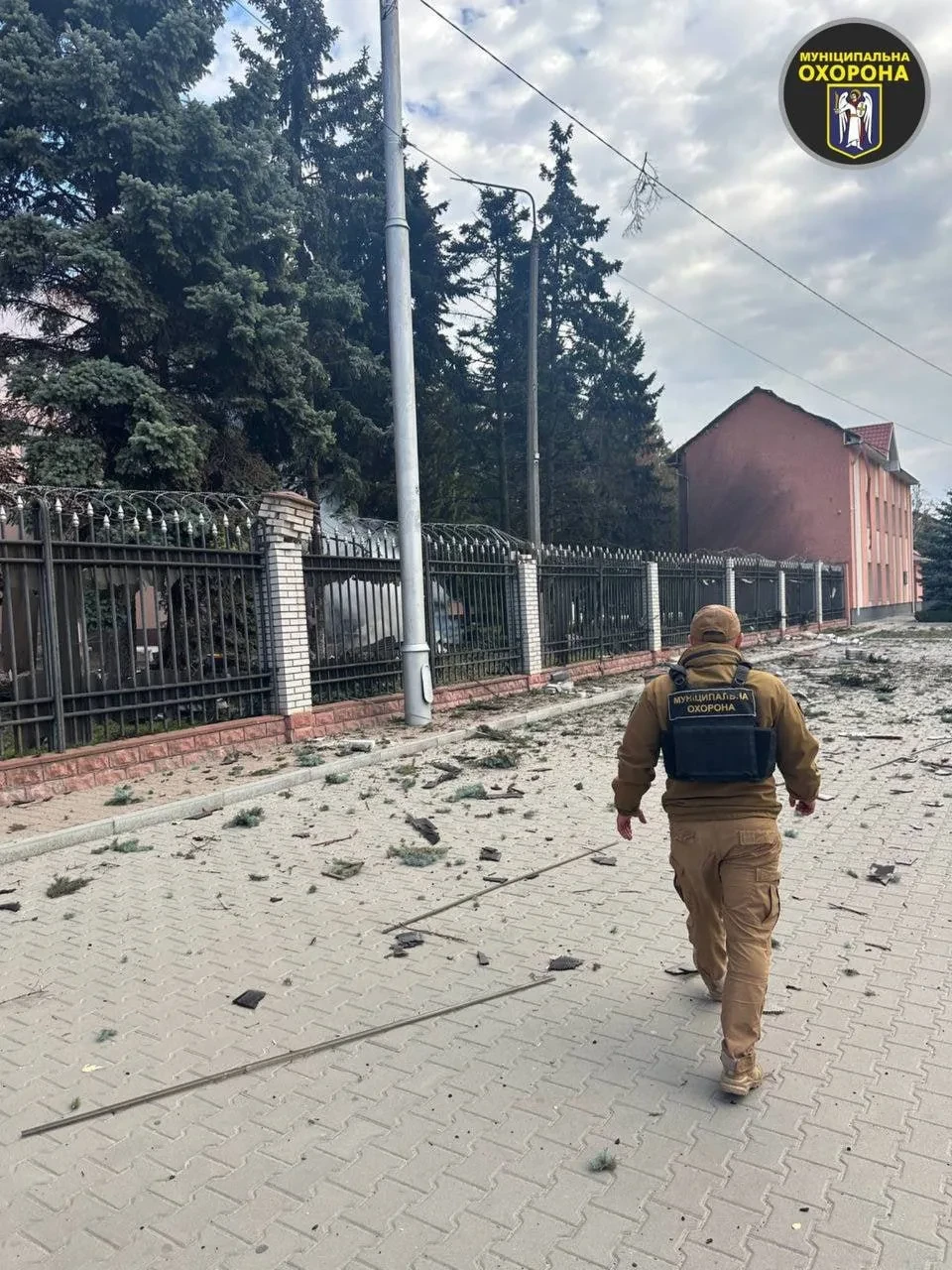 Турели с ИИ в Киеве продолжают собирать свою мрачную жатву. Не зря советовали отойти от...