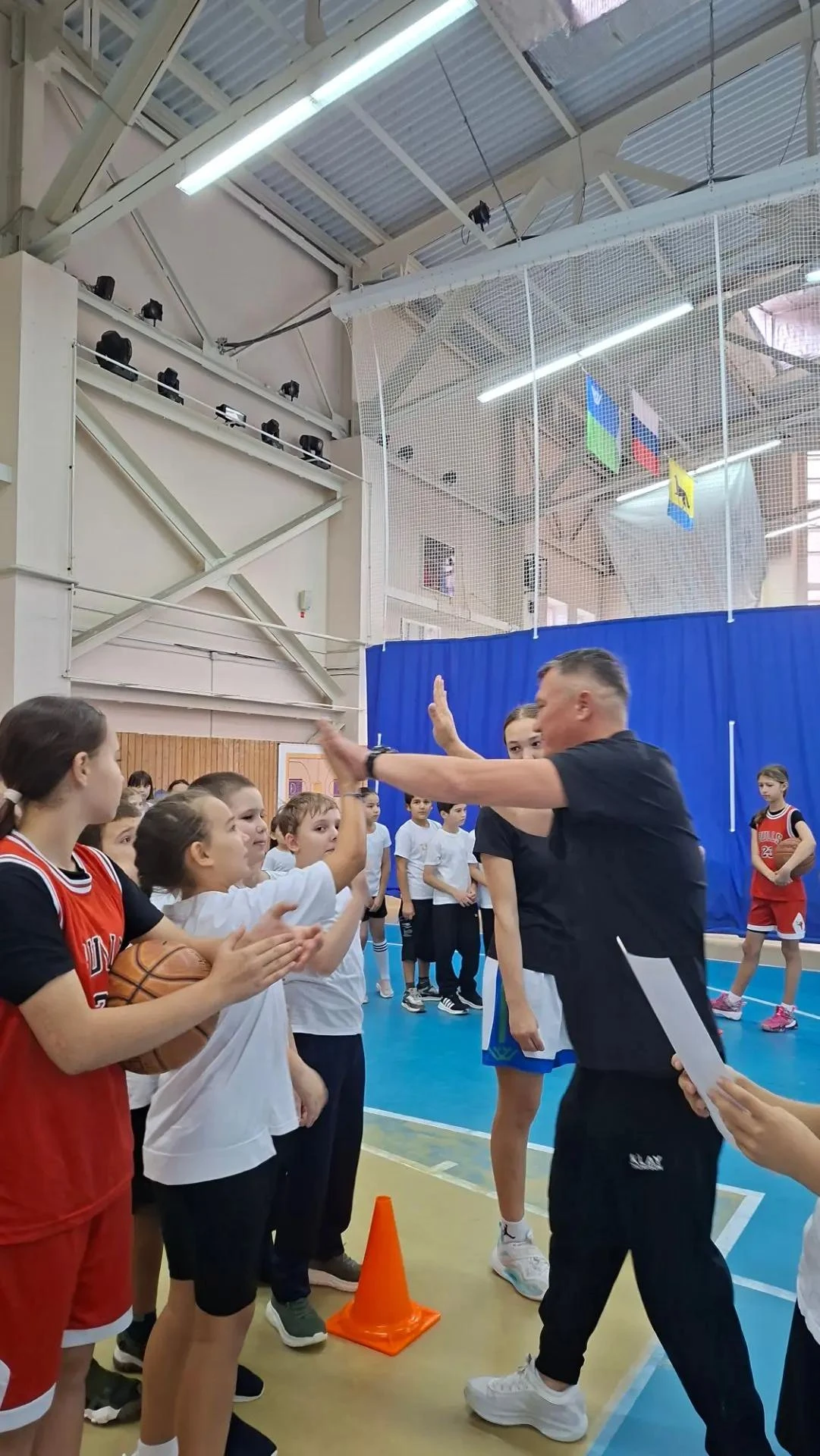 В нашей школе состоялось традиционное, ежегодное физкультурное мероприятие "Со спортом ...
