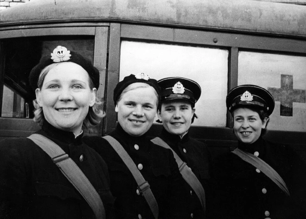 Медсестры Северного флота. 1941 г.