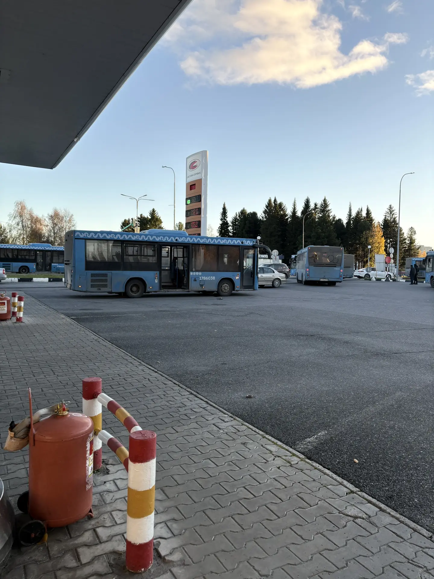 Это новые автобусы в Ханты-Мансийск?