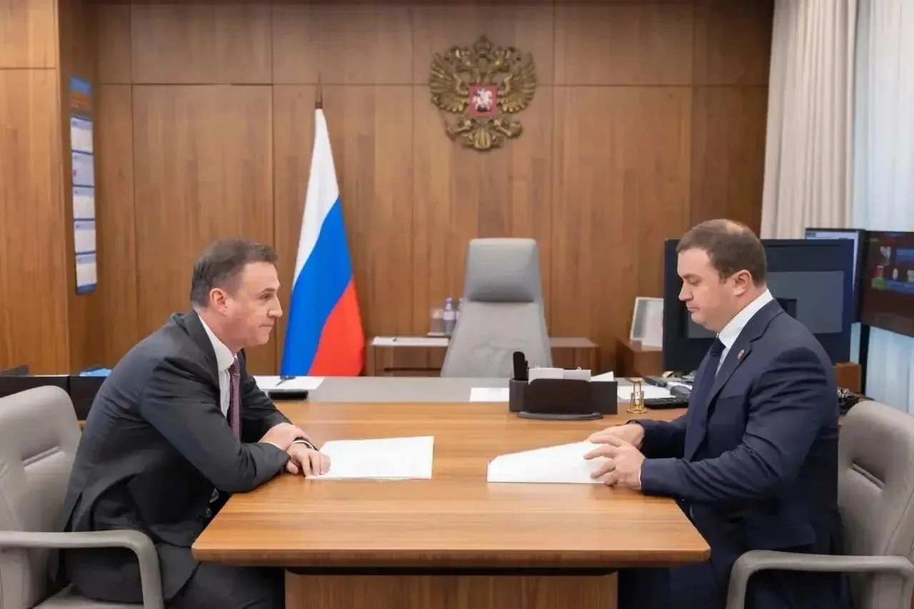 Виталий Хоценко обсудил с Дмитрием Патрушевым развитие сельских территорий и подготовку...