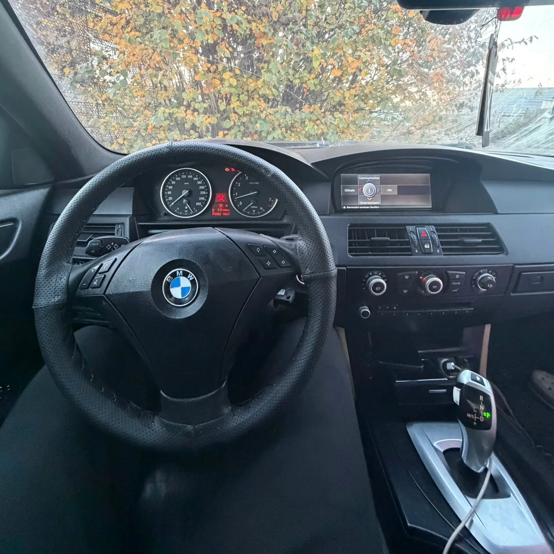 Продаю легендарную BMW E60 2007 года рестайлинг , стоит контрактный двигатель , акпп бе...