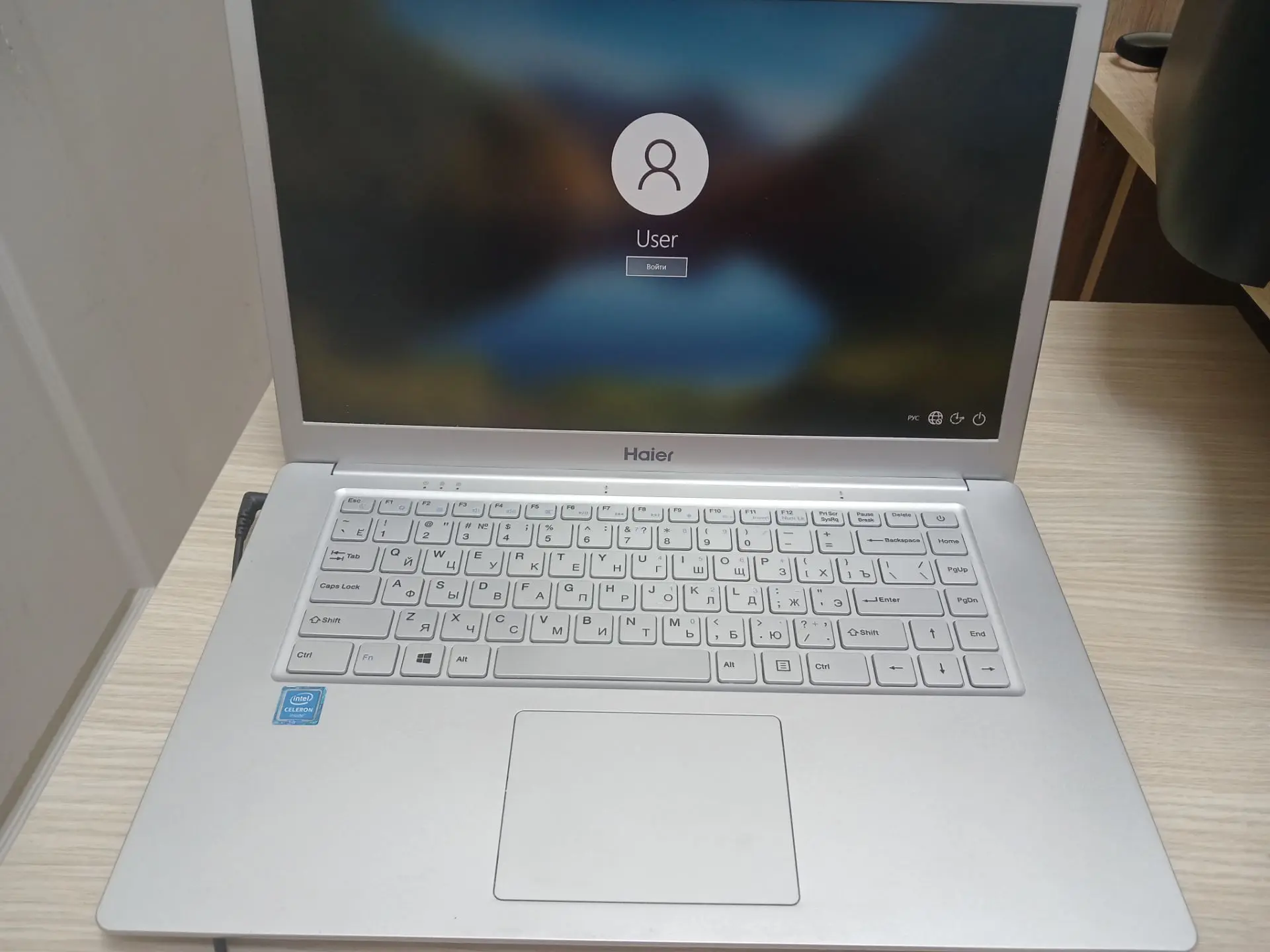 Ноутбук Haier U1510SM
