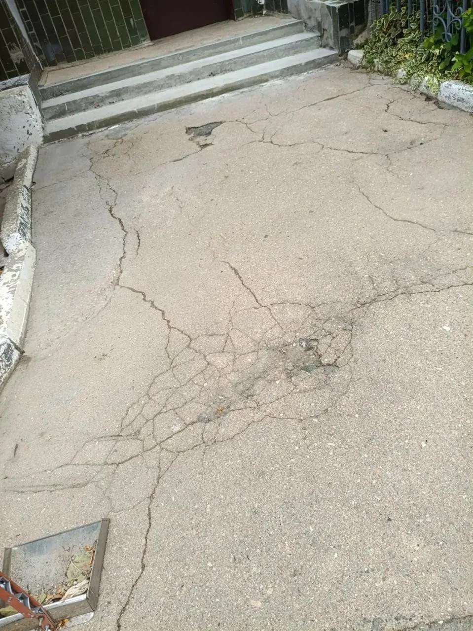 Симферопольский район, п. Школьное, ул. Мира, дом №№ 1, 9, 17, 19. 14.10.2026.