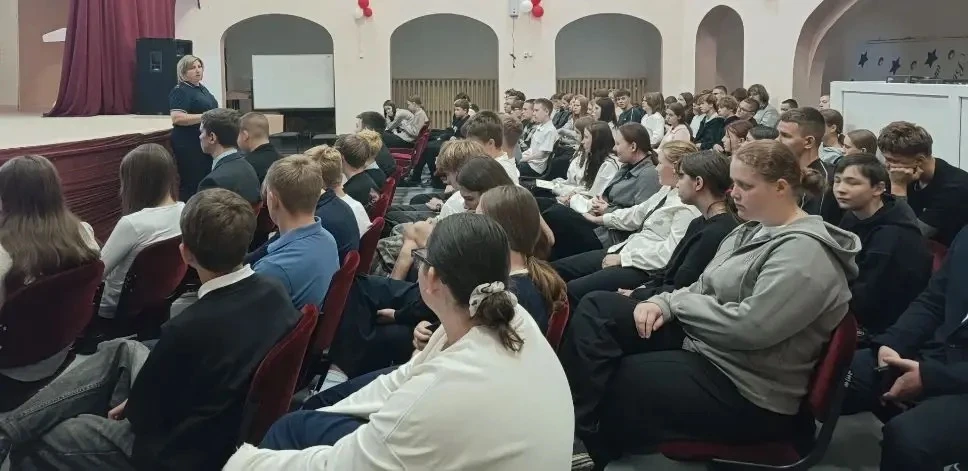 ⚡В школе состоялись профилактическая беседа с Инспектором ПДН для обучающихся 9-11 клас...