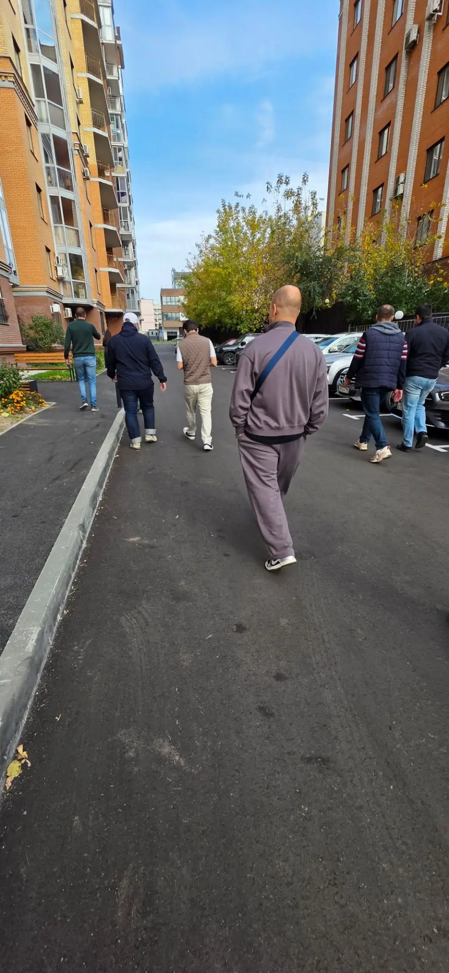14.10.2026 г. осуществлена приемка двора по программе "Наш Двор". Определили немного пе...