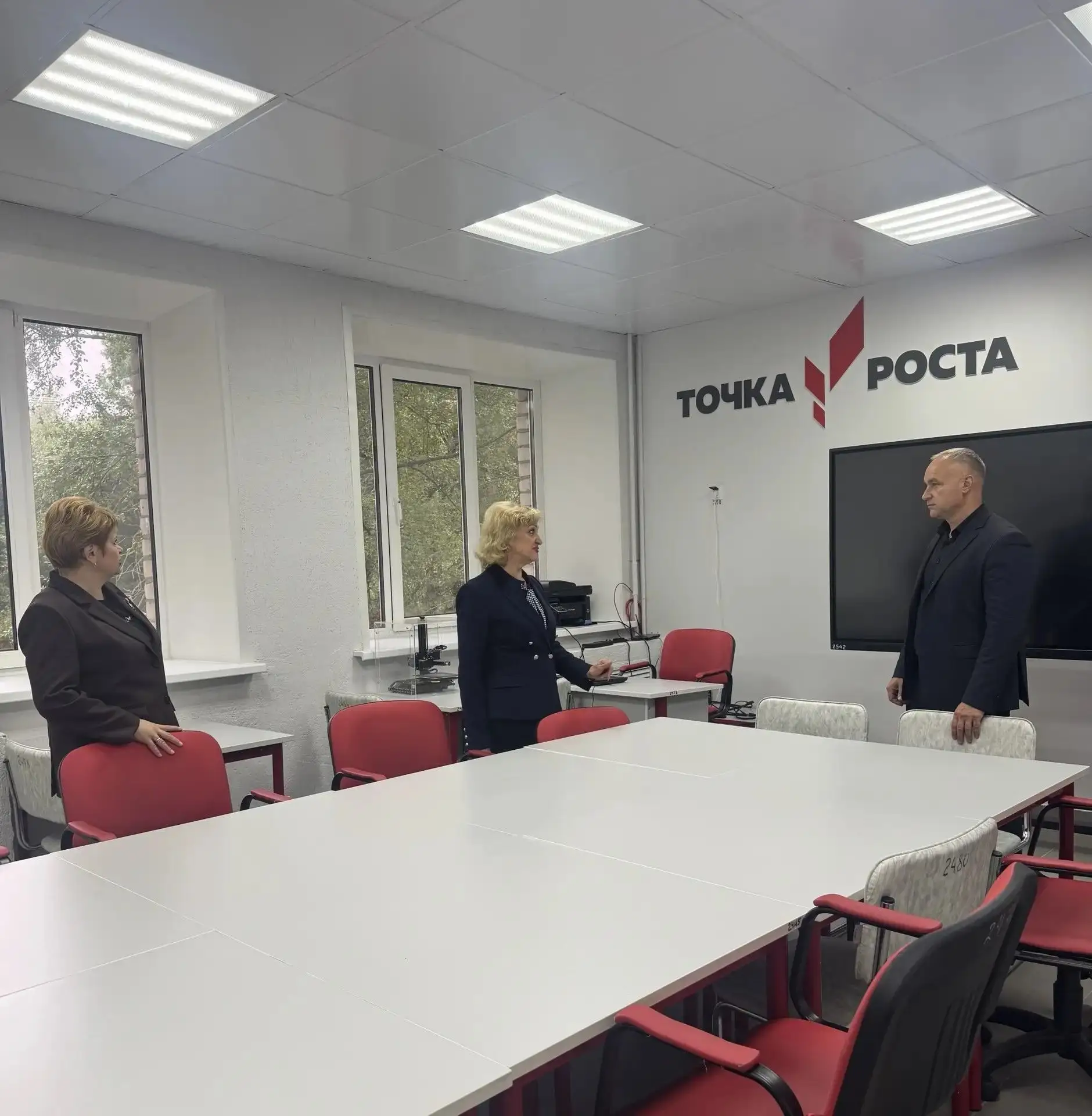 ✅ Сегодня глава городского округа Тейково Алексей Владимирович Дубинчин посетил гимнази...