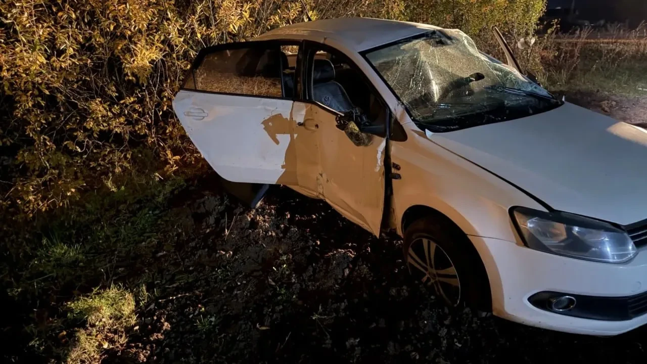 🚨 В Ставропольском районе опрокинулся Volkswagen Polo: двое пострадавших