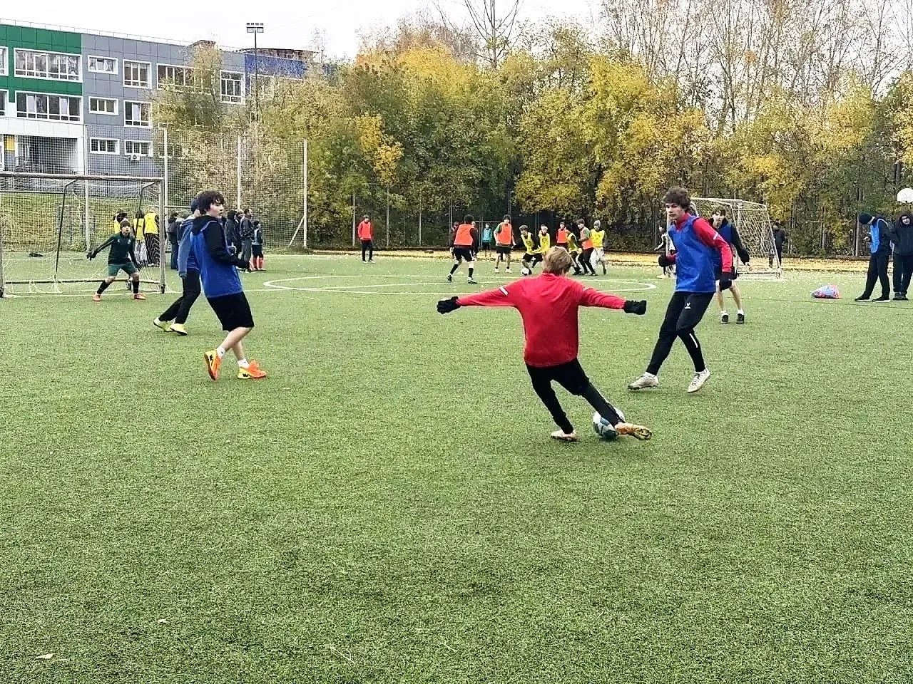 ⚽⛳🥅 Футбольный марафон старшеклассников завершен: названы имена чемпионов!