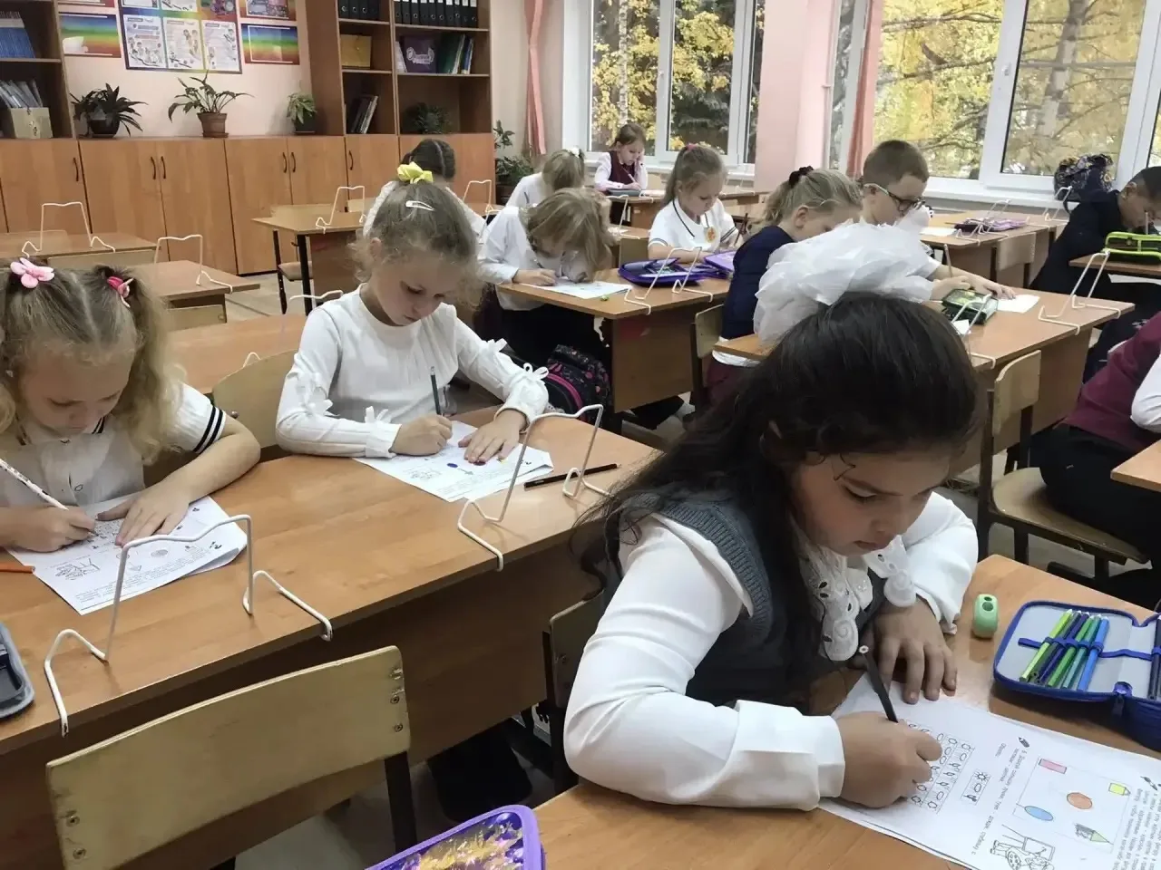 Кружок для первоклассников «Умники и умницы» (учитель — Лапшина Людмила Владимировна) п...