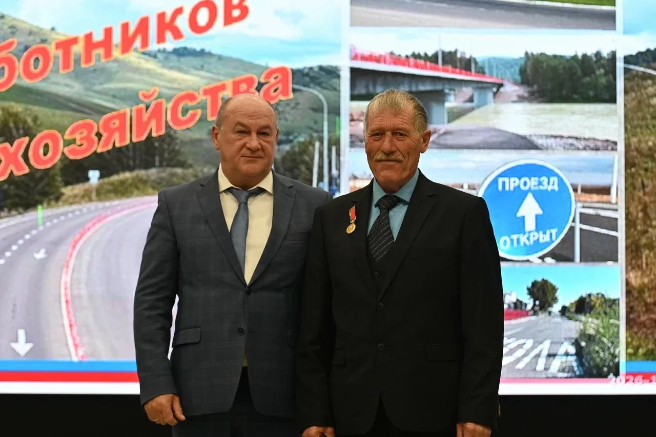 🙌🏻 Дорожный фонд в 30 млрд рублей и более 540 км обновленных дорог: в Барнауле отмети...