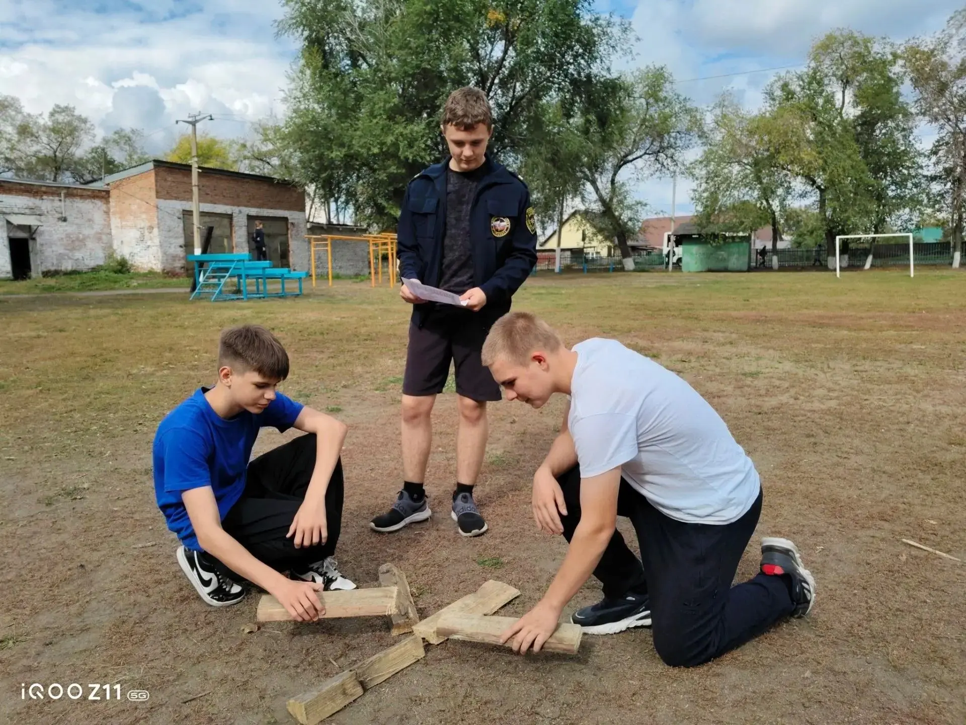 🏕️ На наших мастер‑классах подростки из проекта не просто слушают теорию — они сразу о...