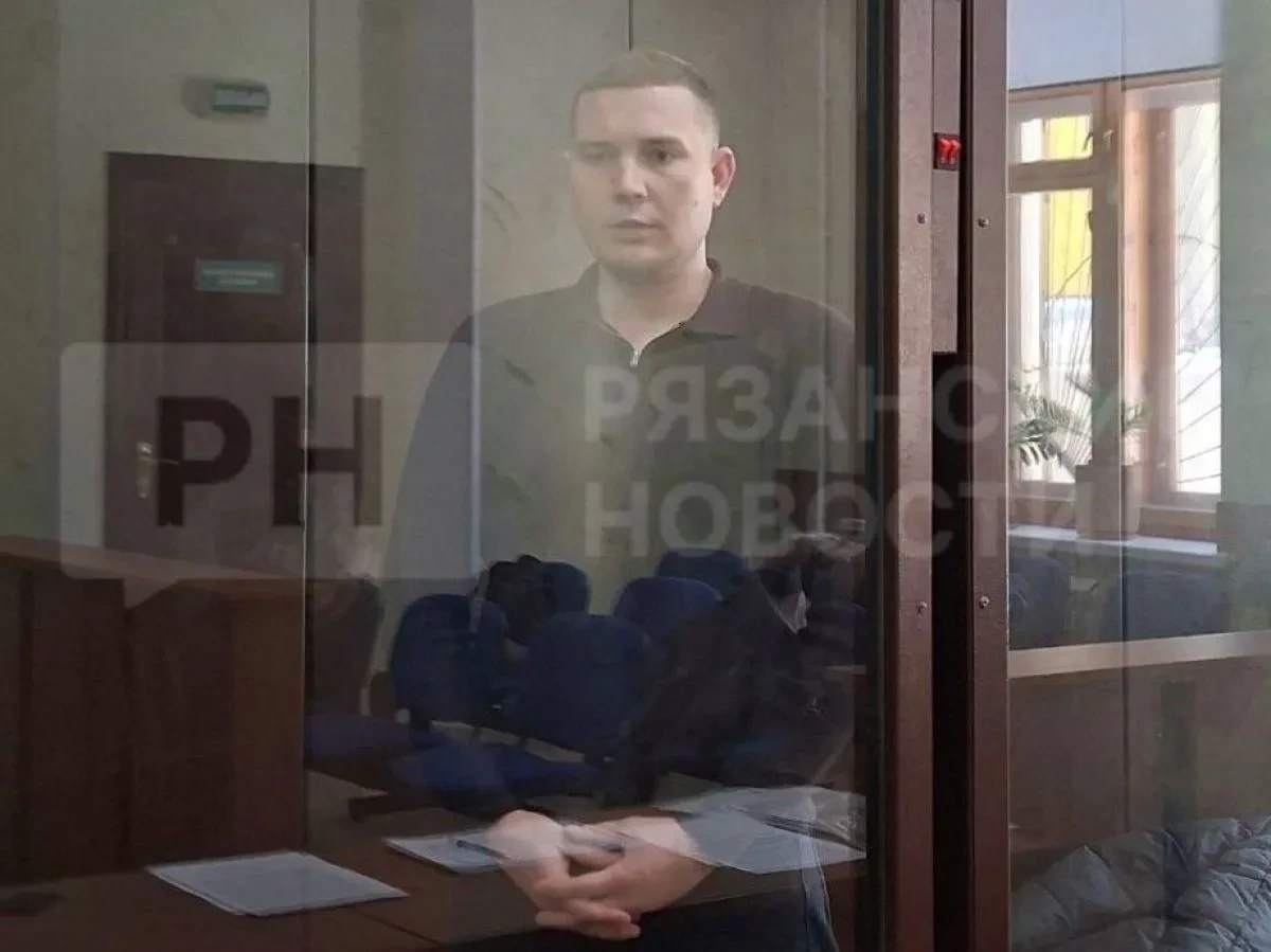 Дело о смерти рязанки под наледью: директор УК признал вину и попросил не лишать его св...