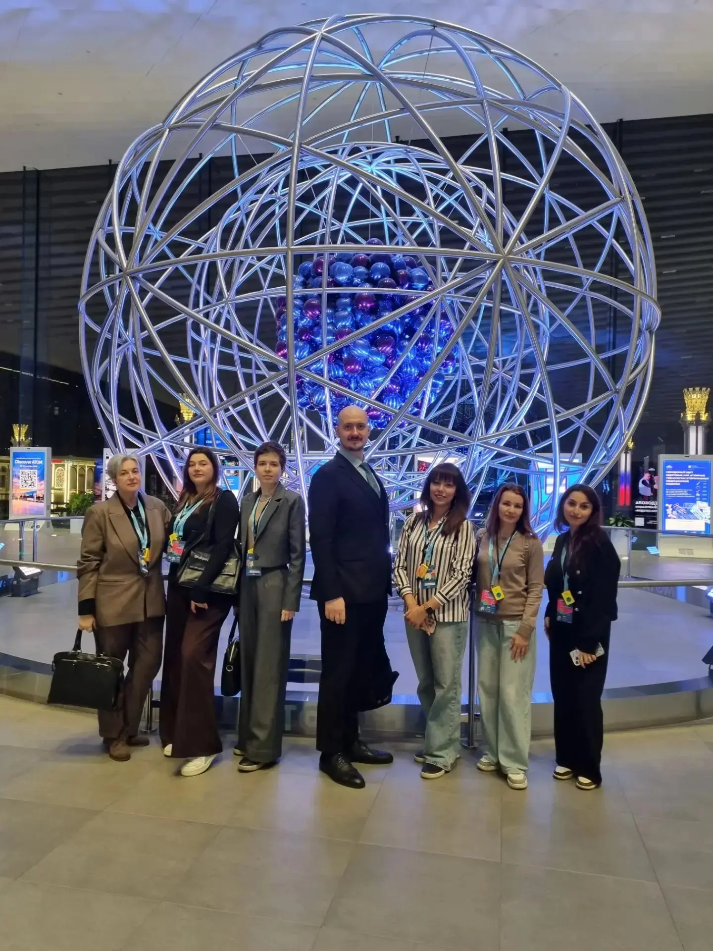 Педагоги школы №1317 посетили павильон «Атом» ⚛️