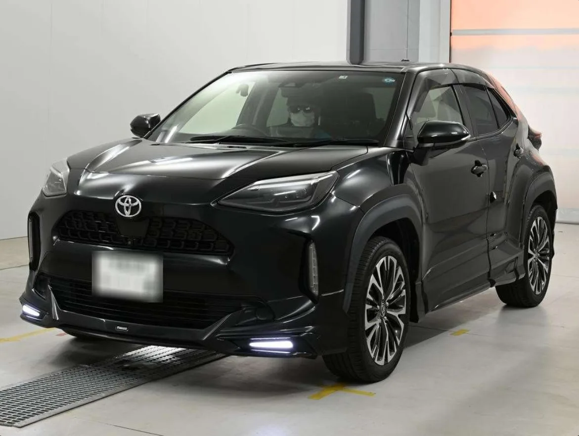 🚙 Toyota Yaris Cross — стильный компактный кроссовер из Японии