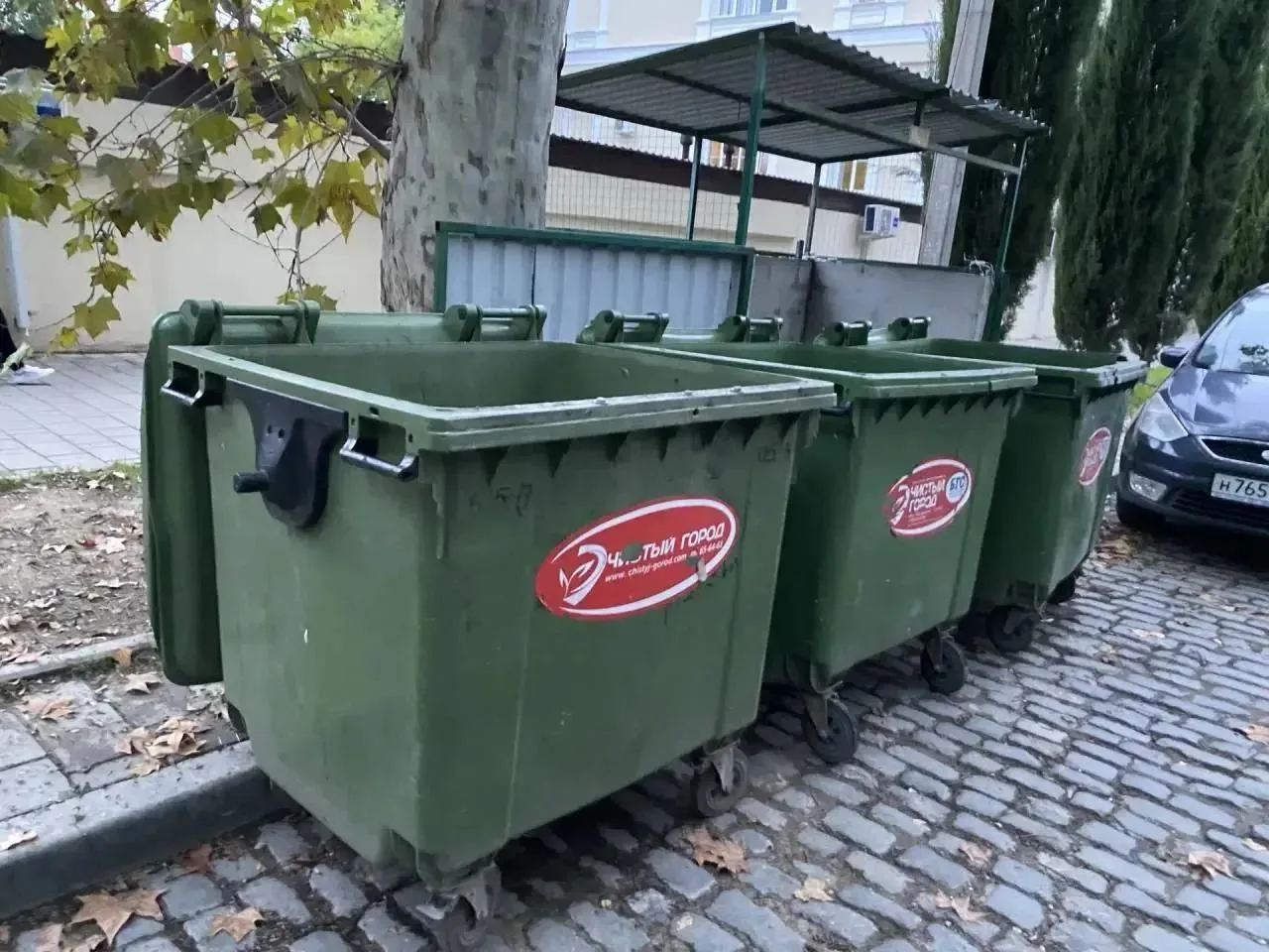 🗑 В Севастополе 632 тонны мусора вывезли коммунальщики за день — Развожаев