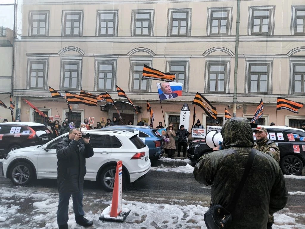 Голландия, ты ответишь за наших дипломатов!