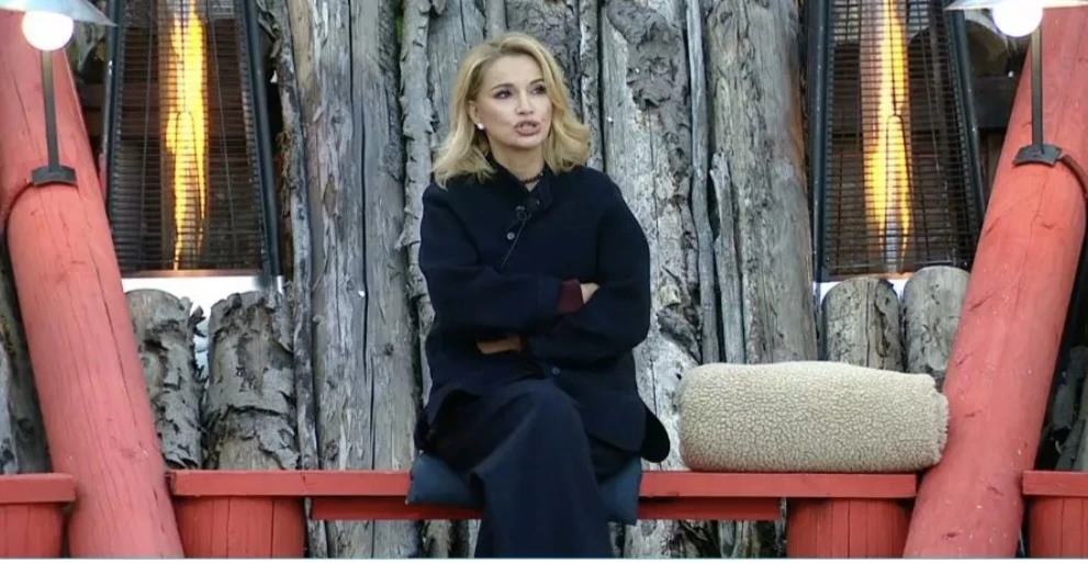 Алексей Безус, в отличие от Хорошева, всегда берет ответственность за девушек, с которы...