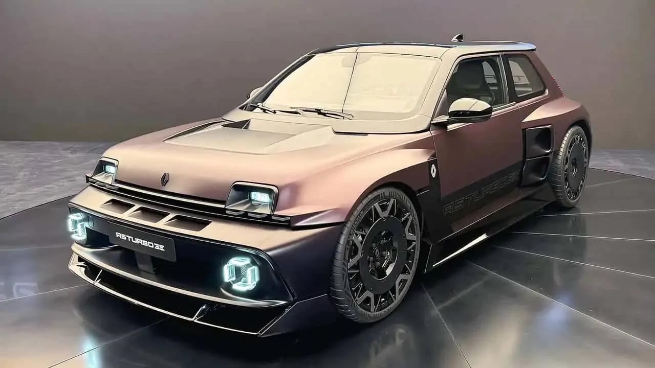 Renault продаёт маленький электрокар по цене суперкара — и на него уже выстроилась очер...