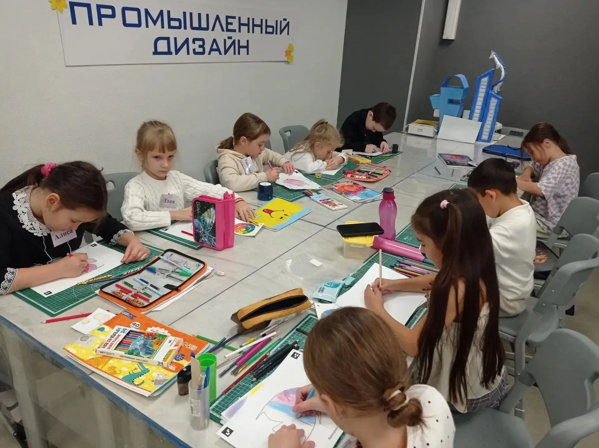 Как оживить рисунок? Очень просто! Обучающиеся программы «Азбука дизайна» запустили нас...