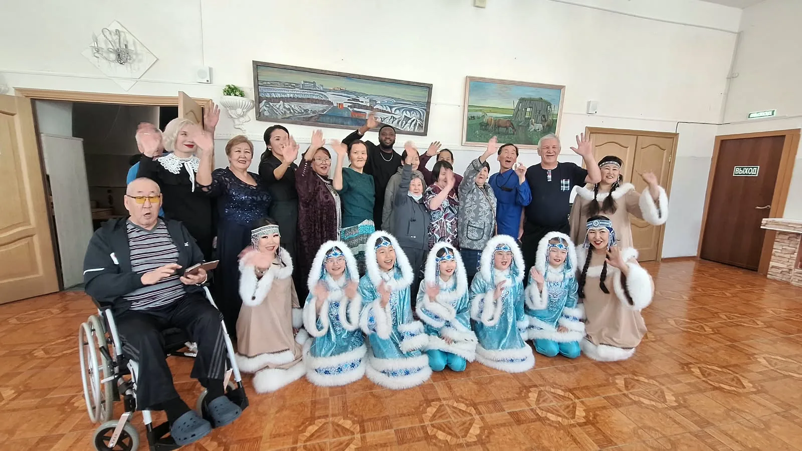 Сегодня к нам приезжал Благотворительный фонд «Кладезь Якутии» президентом которого явл...