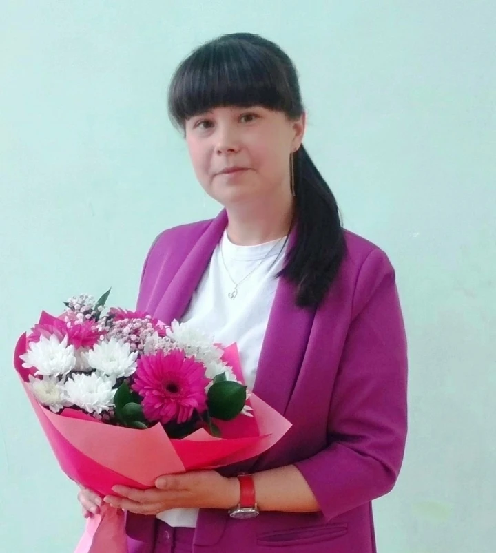 Сегодня, 9 октября, мы от всей души поздравляем с Днём рождения замечательного педагога...