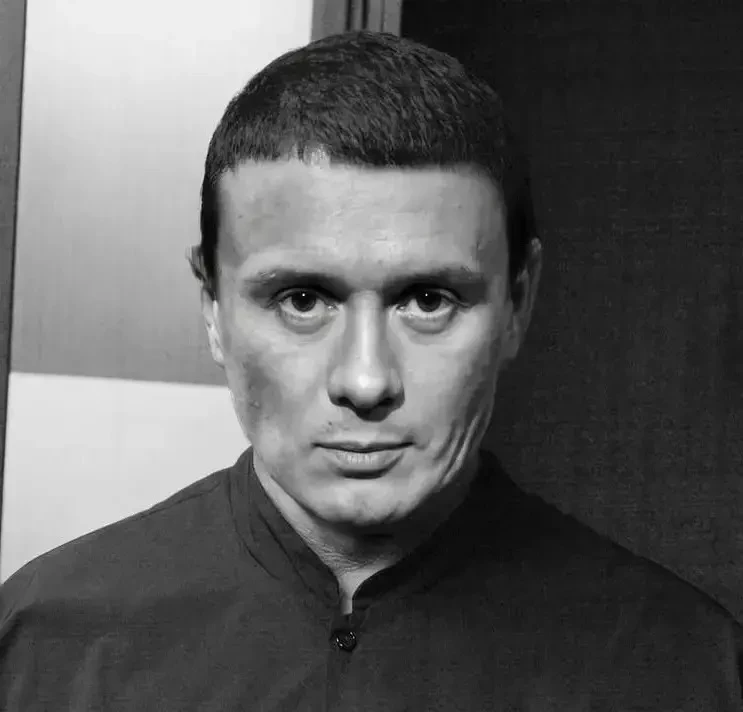 Илья Соболев перевоплотится в Анатолия Кашпировского.