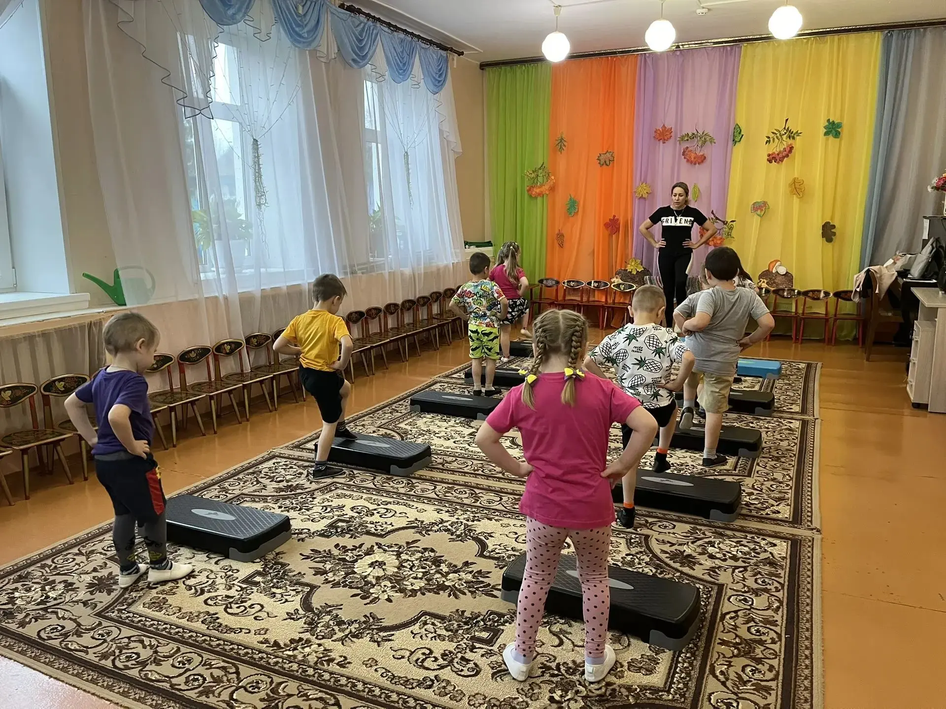 В Центре развития ребёнка - детском саду №4 возобновился кружок "Весёлый фитнес", в кот...