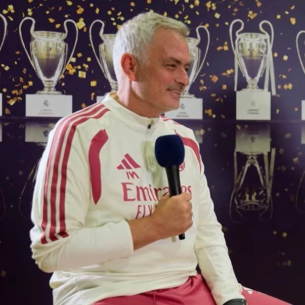 🗣 | Моуринью: «Я сказал Карло Анчелотти, что сыт им по горло.