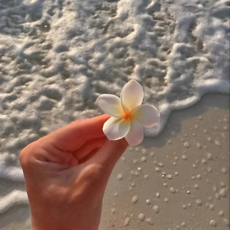 Почему шелушится кожа? 🌸