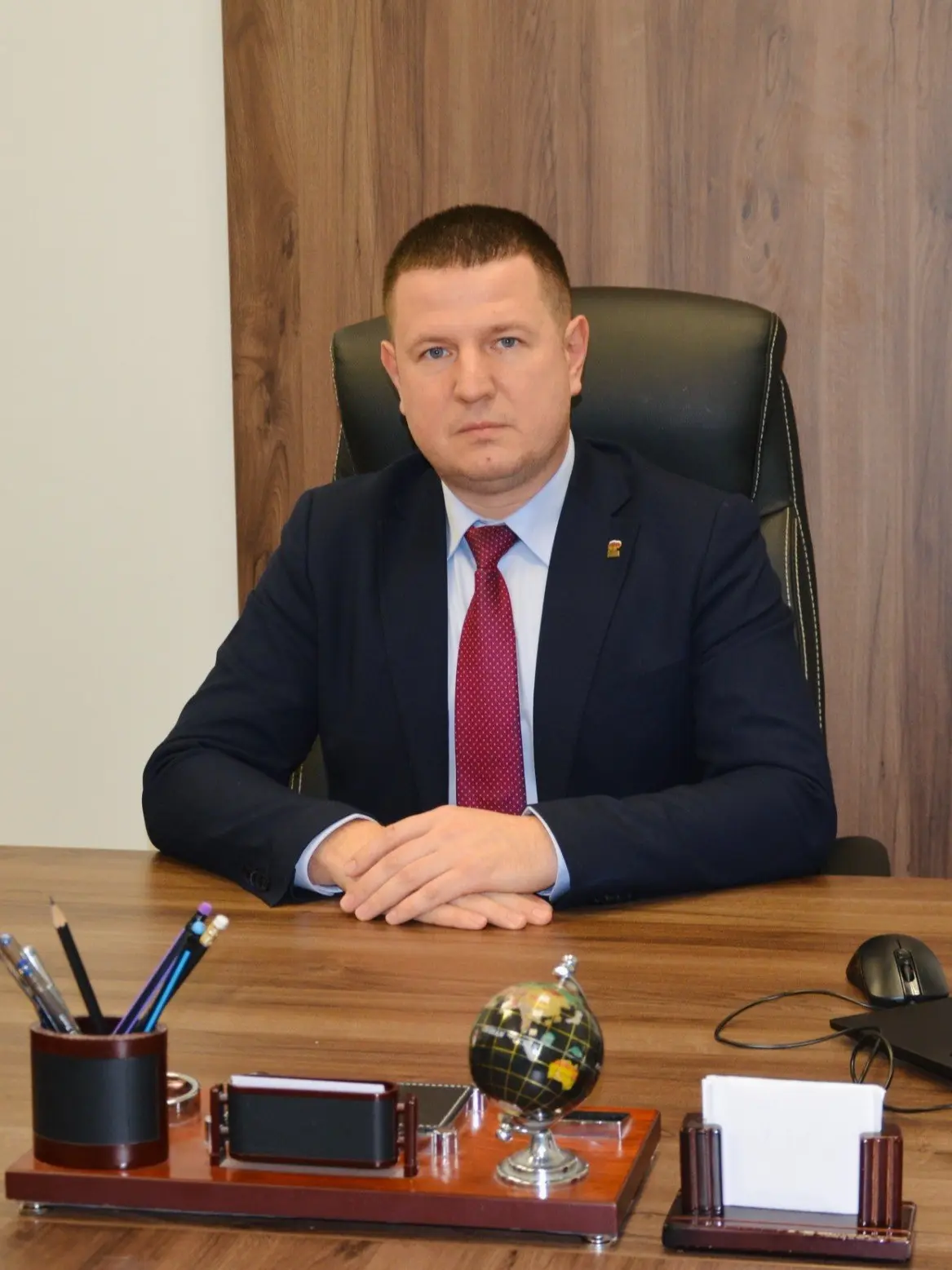 Глава Краснояружского округа Белгородской области Кутоманов уйдет в отставку с 18 октября