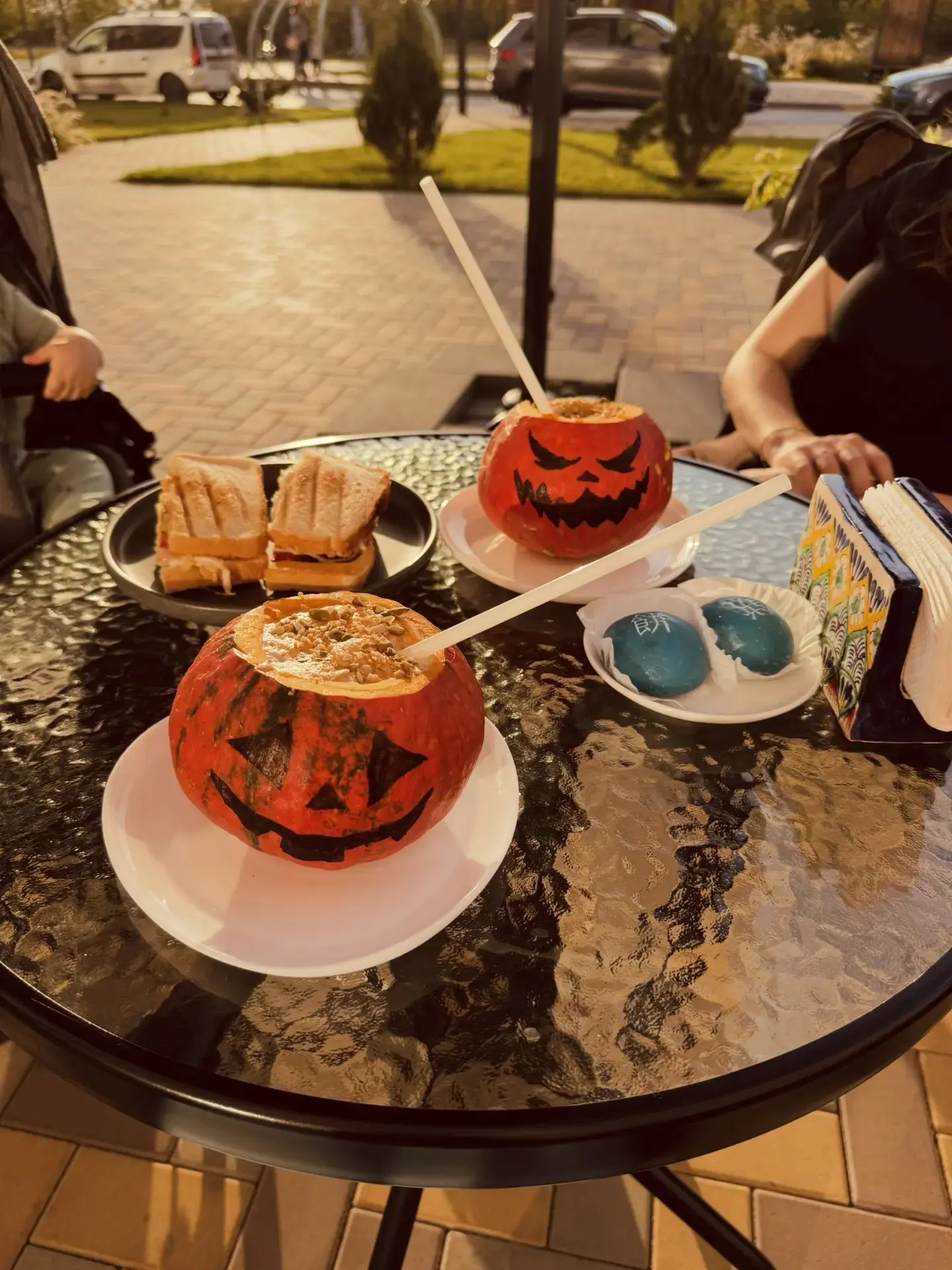 Немножко осенней тематики от наших гостей 🌞🦉