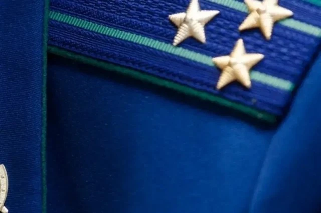 Ударила по голове: сахалинка ответит в суде за нападение на сотрудника ГАИ