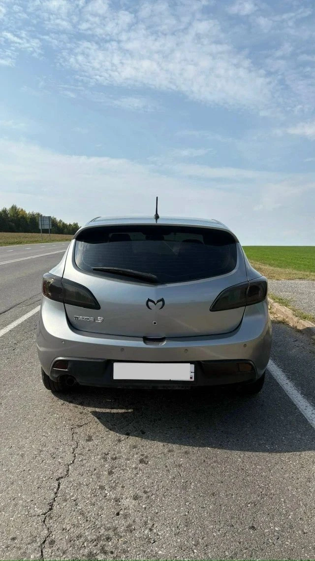Мазда 3