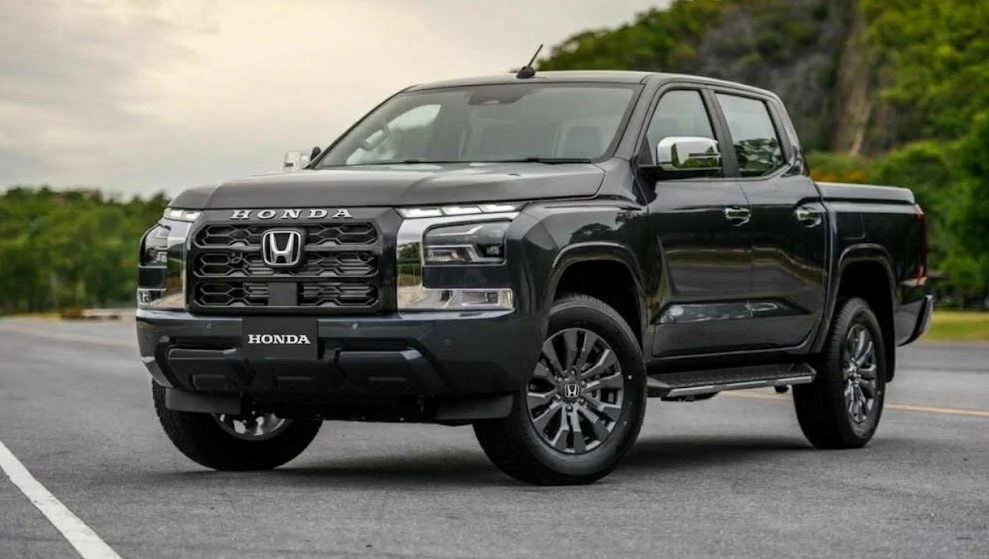 Honda выпустит рамный пикап на базе Mitsubishi L200