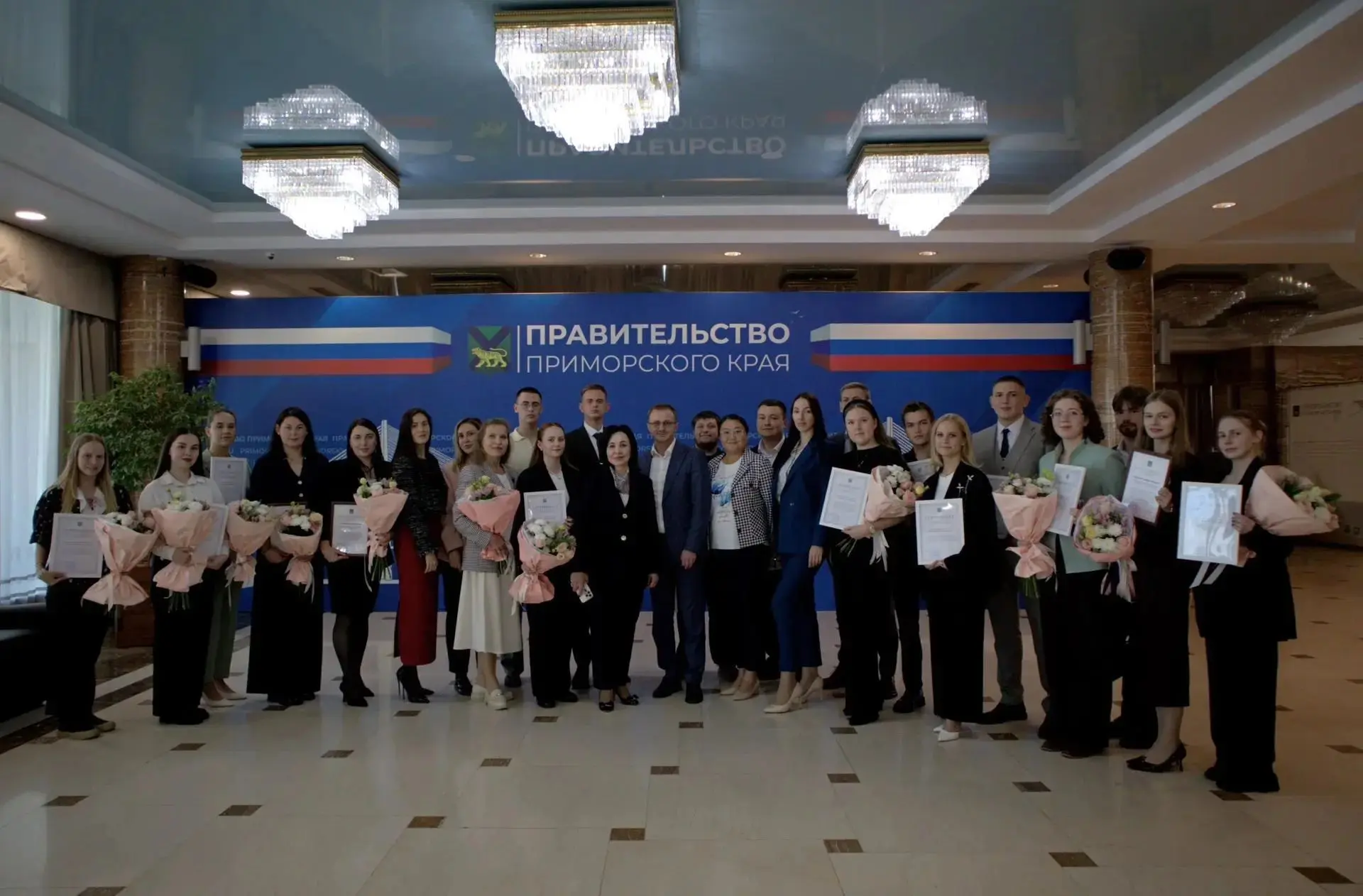 🌱   Информация по теме молодых специалистов, рассказываем о тех, кто вносит вклад в ра...