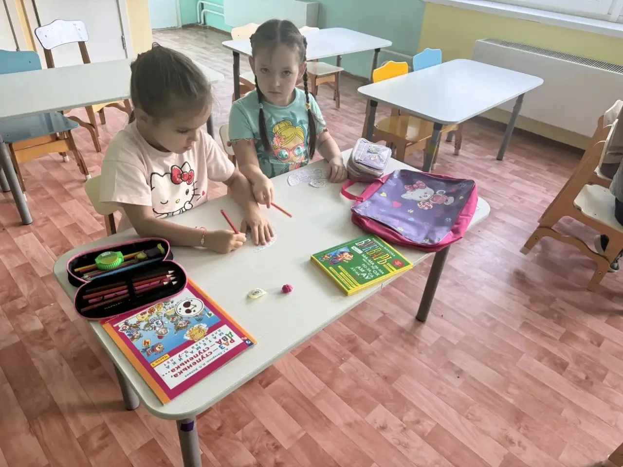 🫂 Наш 4Б класс в гостях у дошколят!