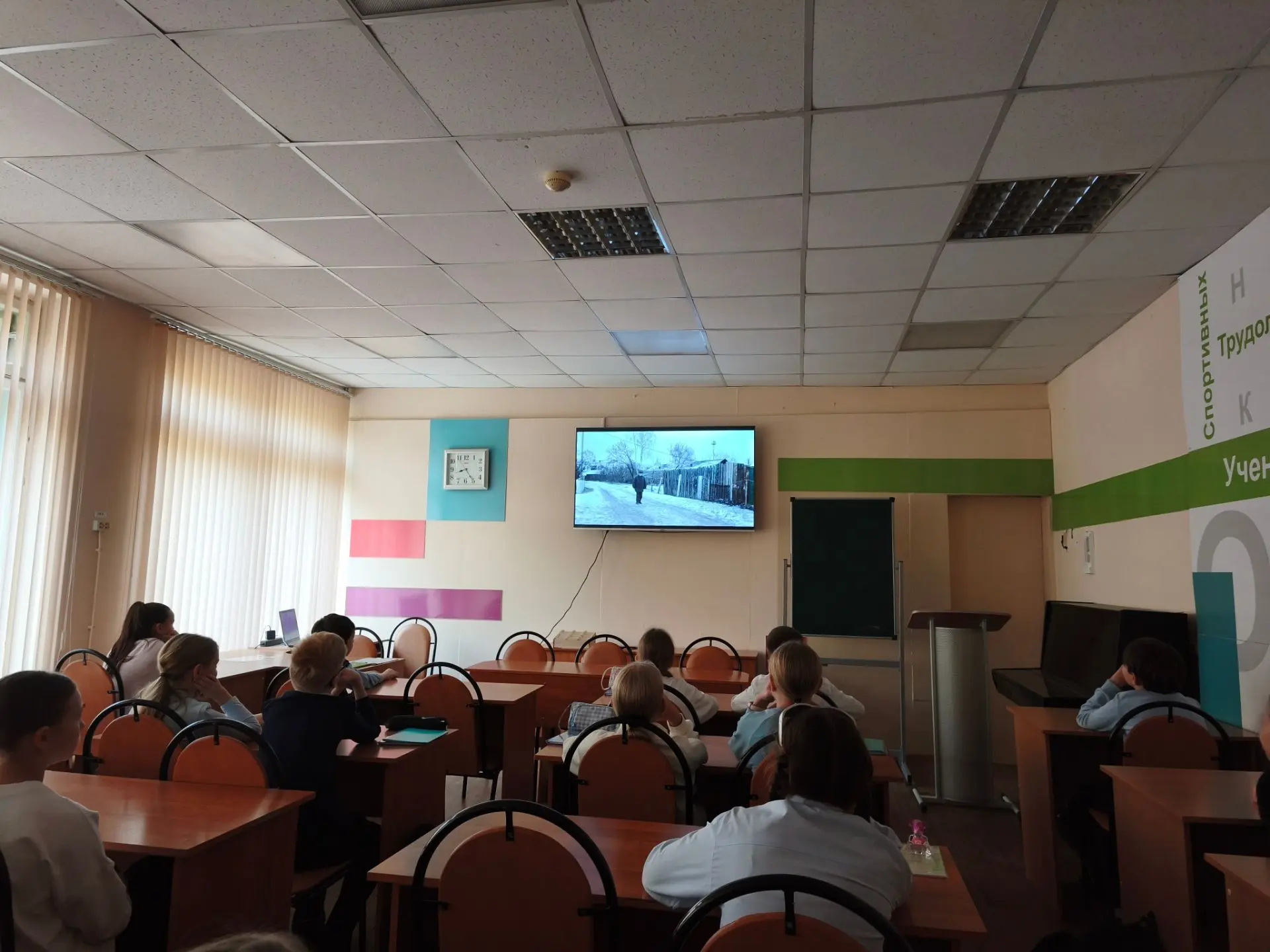Учащиеся нашей школы приняли участие во Всероссийской акции памяти павших воинов России...