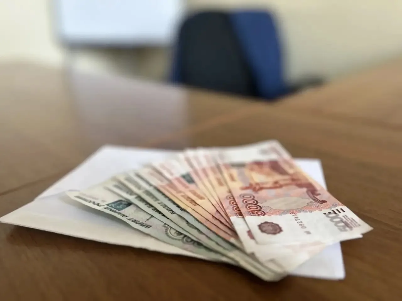 ⚖️ Директора школы в Соль-Илецком округе осудили за взятки и хищения