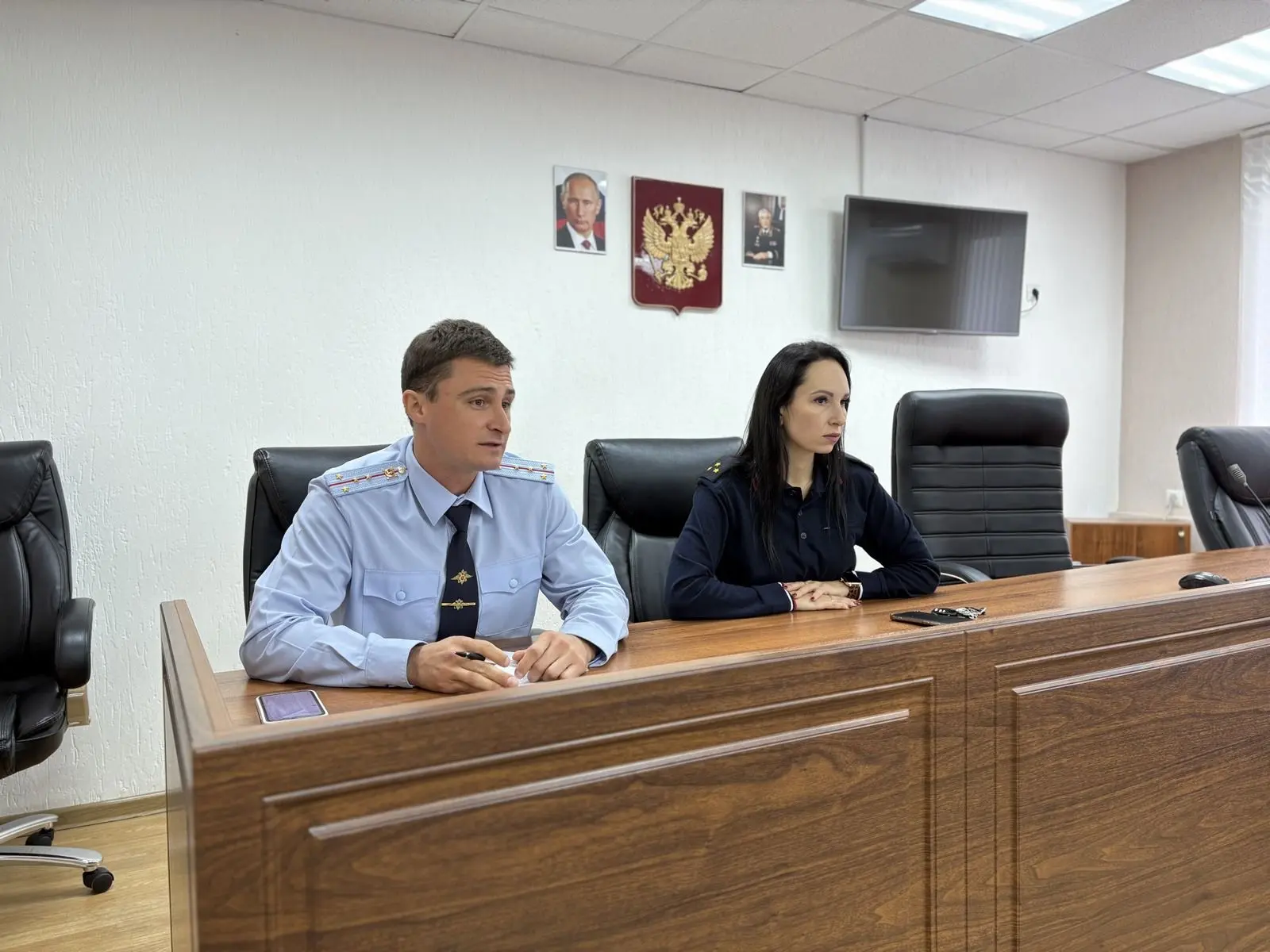 🎓 В Ставрополе полицейские провели экскурсию для студентов-юристов Ставропольского мно...