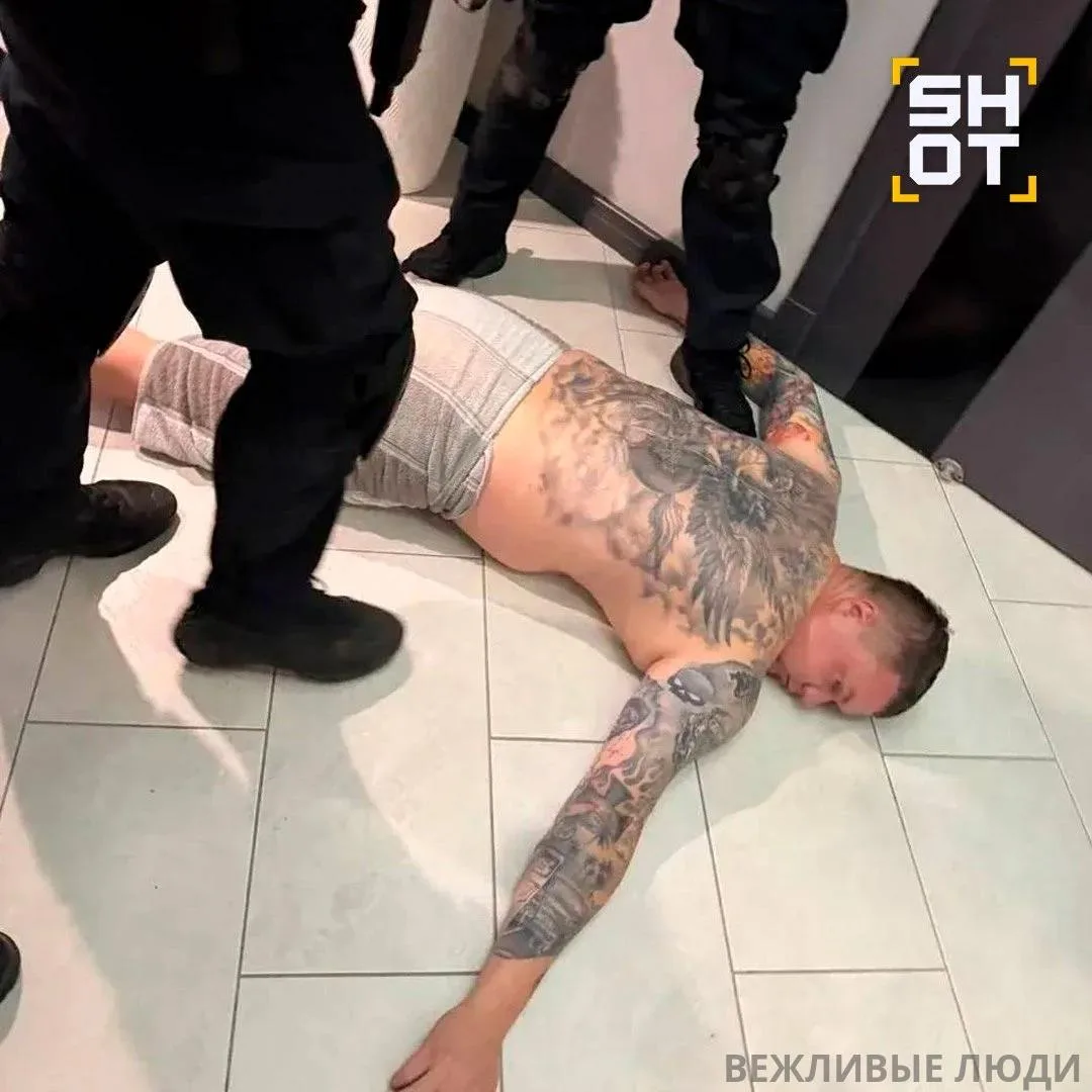 В Таганроге задержали самого зататуированного чиновника — замглавы по вопросам городско...