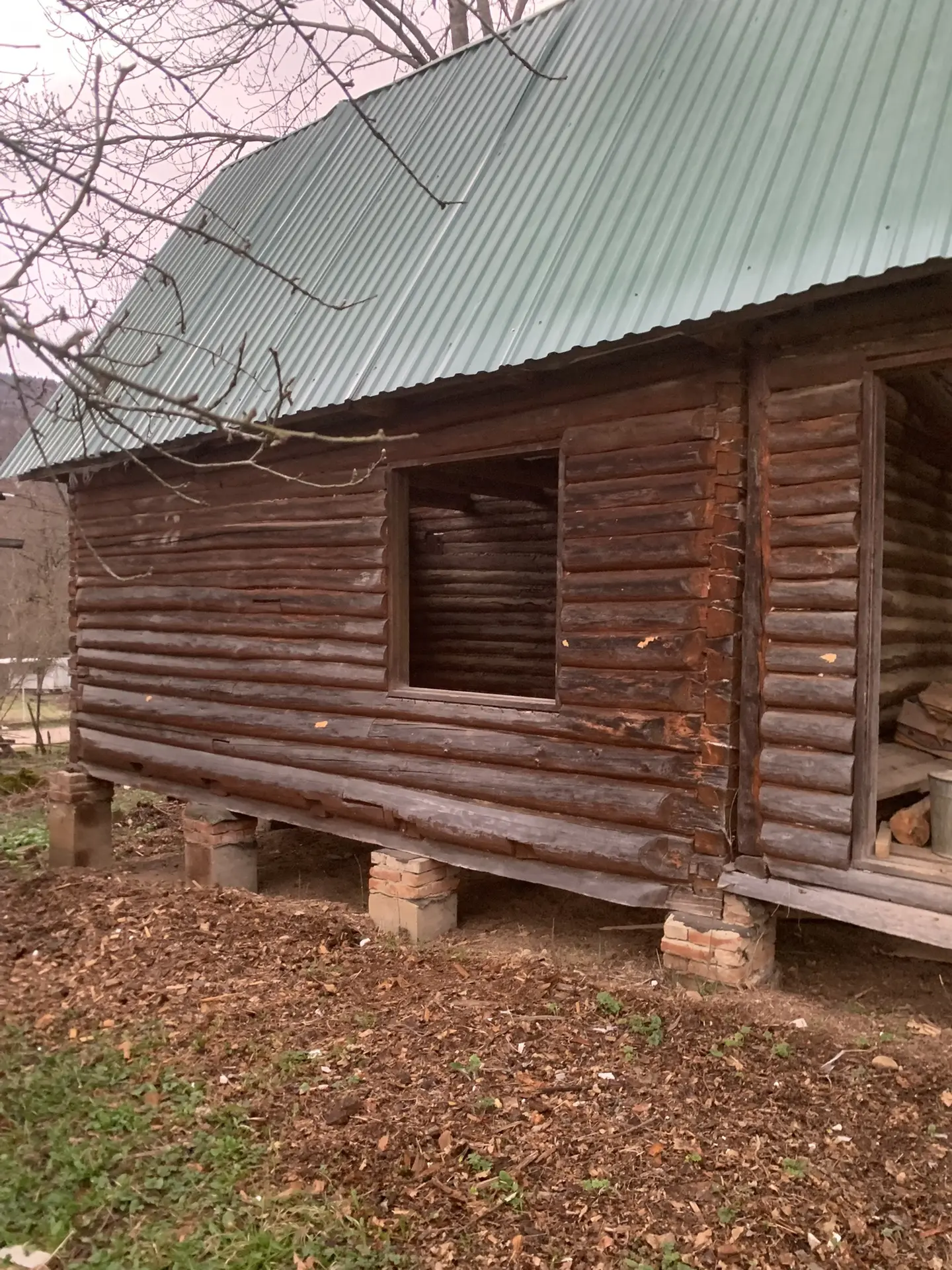 Продам баню! Комплектность, как на фото. Сруб собирался лет 15 назад, так и стоял, брёв...