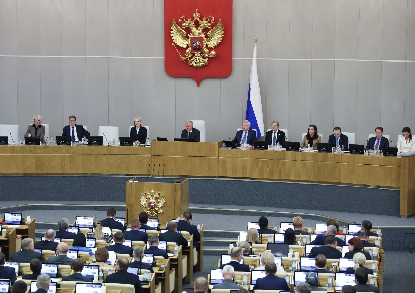 Сегодня на пленарном заседании избраны первые заместители и заместители председателей к...