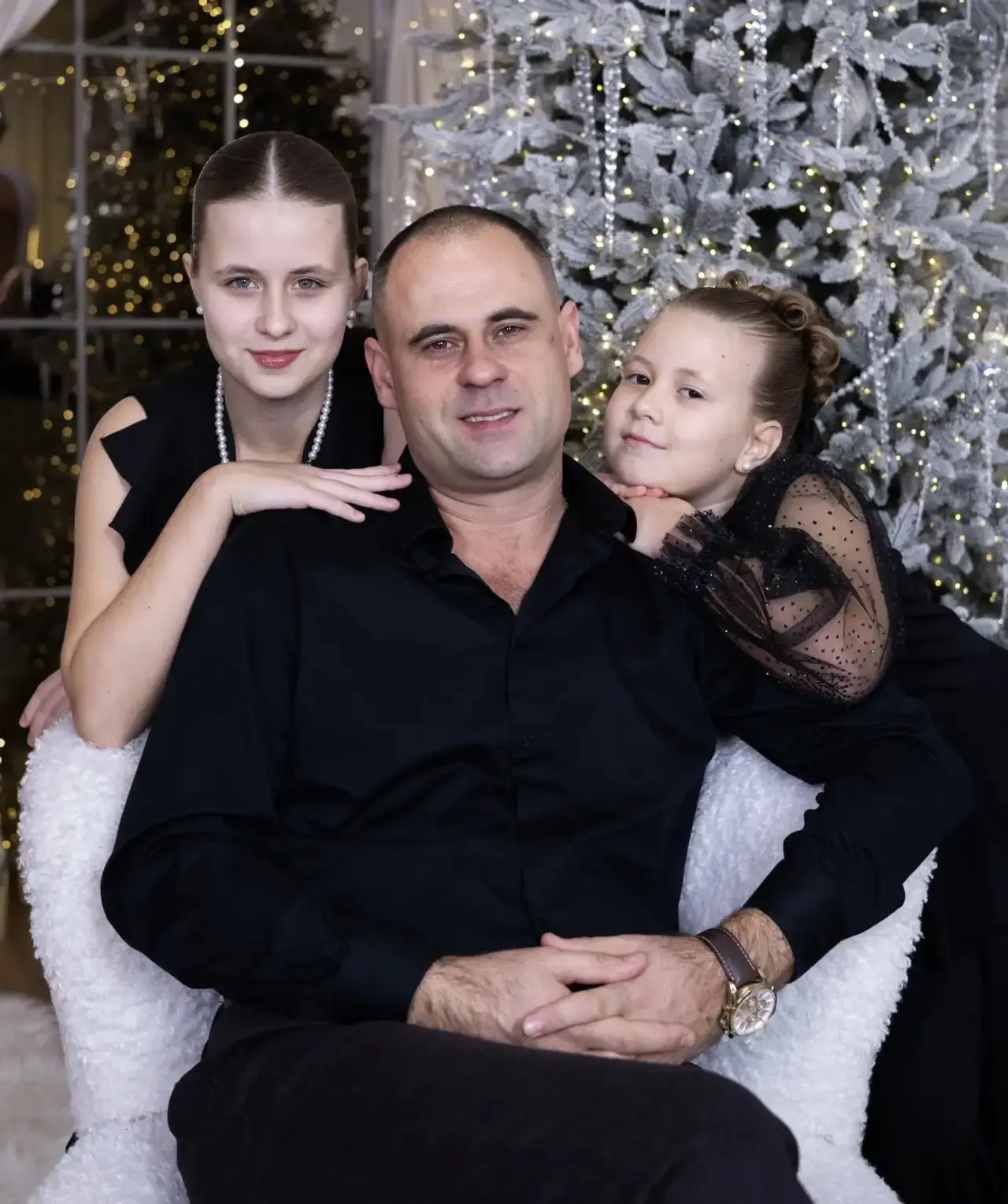 Фисенко Елизавета и Екатерина ,учащиеся 2 «Б» и 9 «Б» класса, участвуют в онлайн- флешм...