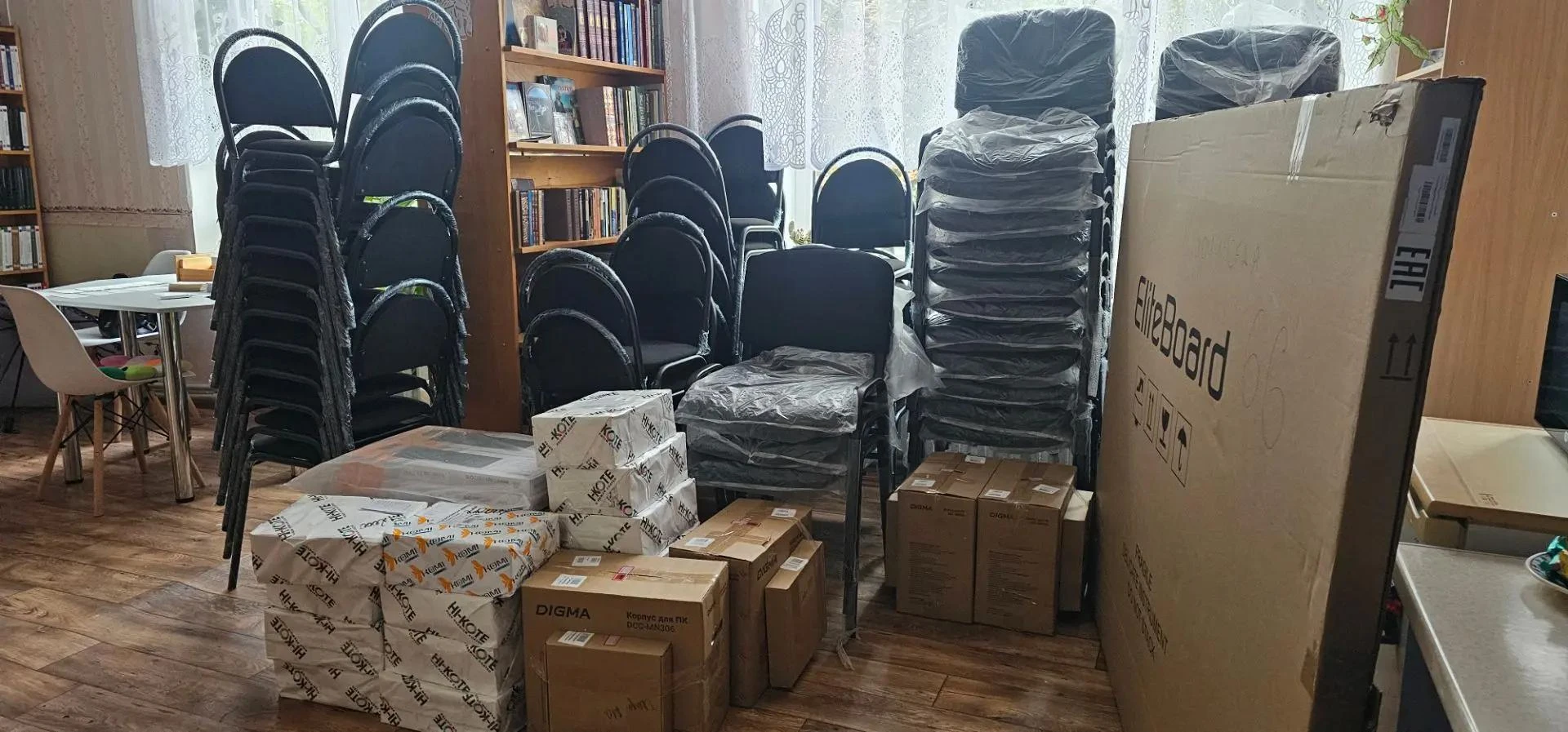 📚 Президентский фонд культурных инициатив обновляет библиотеки Скадовского округа